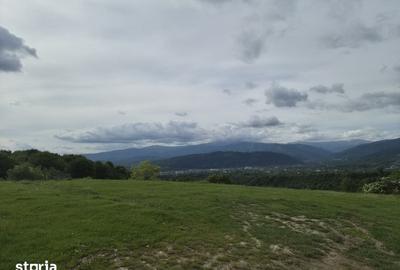 Teren de 2800 mp, în Central - 4