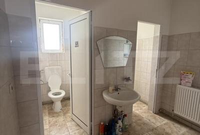 Spațiu comercial, de 1,120 mp, în Central - 1