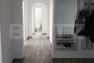 Apartament cu 3 camere decomandat în Micro 6 - 1