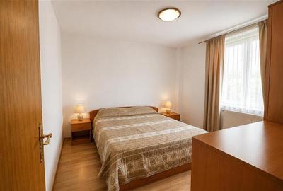Apartament cu 2 camere semidecomandat, mobilat în Tractorul - 4