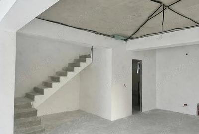 Casă cu Teren 330 Mp în Central - 6