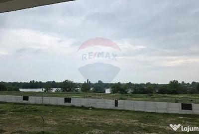 Casă cu 5 camere cu Teren 250 Mp în Clinceni