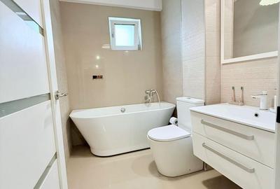 Apartament cu 2 camere decomandat în Popoveni