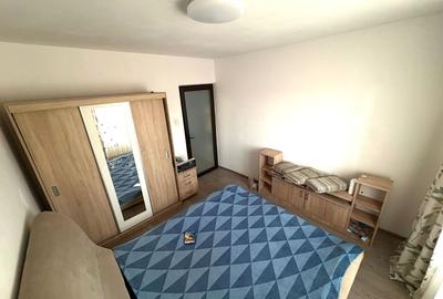 Apartament cu 2 camere decomandat, mobilat în Dacia