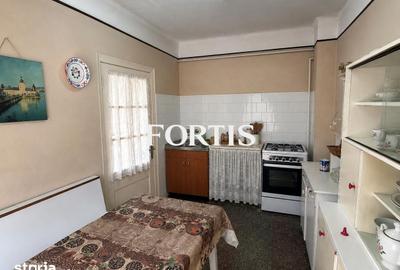 Casă cu 5 camere cu Teren 400 Mp în Central - 6