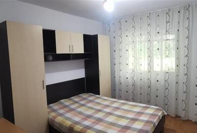 Apartament cu 3 camere decomandat în Nicolina - 2