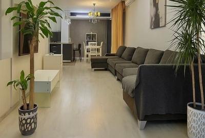 Apartament cu 3 camere decomandat, mobilat în Central