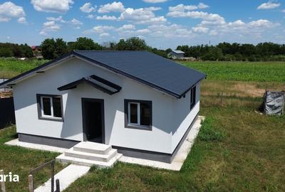 Casă cu 3 camere cu Teren 400 Mp în Central - 2