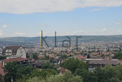 Apartament cu 2 camere semidecomandat, mobilat în Andrei Mureșanu