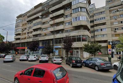 Spațiu comercial, de 464.73001098633 mp, în Central