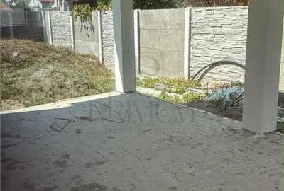 Casă cu 5 camere cu Teren 325 Mp în Moșnița Veche