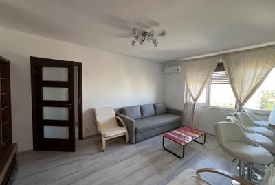Apartament cu 2 camere semidecomandat, mobilat în 1 Mai