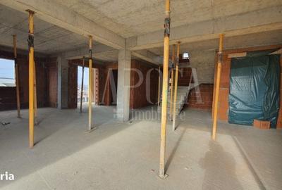Casă cu 4 camere în Central - 2