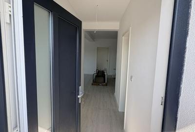 Duplex cu 3 camere cu Canalizare în Moșnița Veche