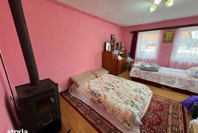 Casă cu 2 camere cu Teren 868 Mp în Arpașu de Jos - 6