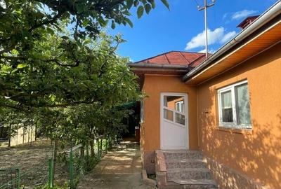 Casă individuală cu 5 camere cu Canalizare în Pleașa - 1