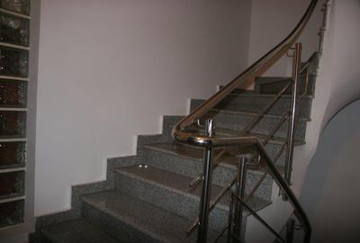 Birou, de 909.34997558594 mp, în Grivița - 5