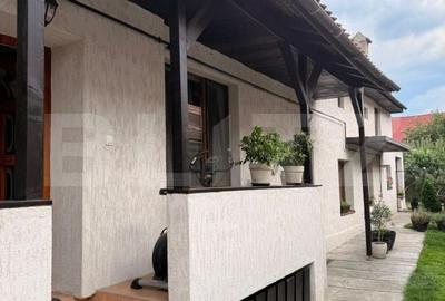 Casă cu 6 camere cu Teren 439 Mp în Vulcan