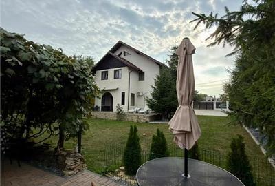 Casă cu 4 camere cu Teren 997 Mp în Fântâna Mare