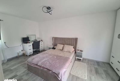 Casă cu 4 camere cu Teren 365 Mp în Cârcea