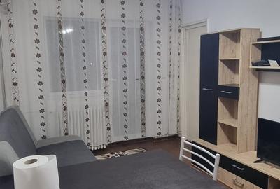 Garsonieră semidecomandată în Micălaca