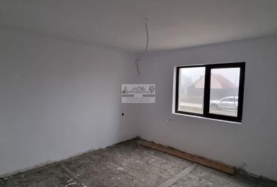 Casă cu 4 camere în Giurgeni - 10