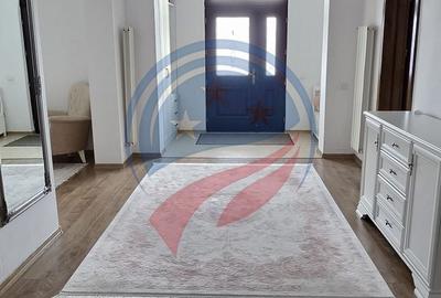 Casă cu 8 camere cu Teren 458 Mp în Central