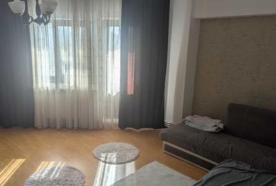 Apartament cu 2 camere decomandat în Gara