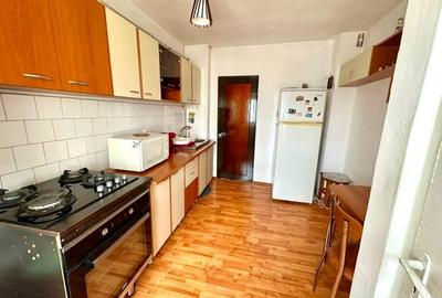 Apartament cu 2 camere decomandat în Sud