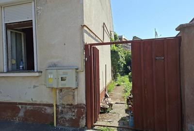 Casă cu 3 camere cu Teren 521 Mp în Semicentral