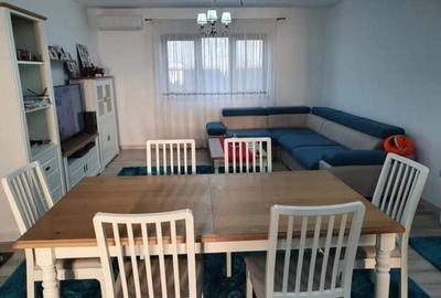 Casă individuală cu 4 camere cu Garaj în Central - 2