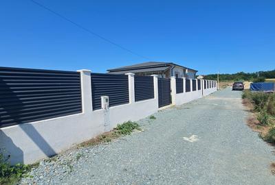 Casă individuală cu 3 camere cu Canalizare în Lazu - 16