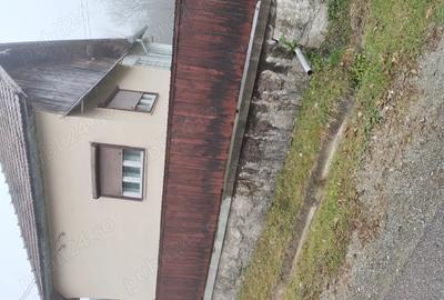 Casă cu 4 camere în Aluniș - 4