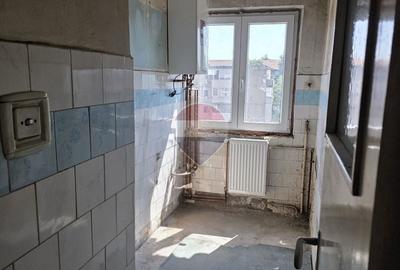 Apartament cu 3 camere în Șagului