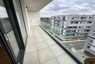 Apartament cu 3 camere decomandat în Băneasa