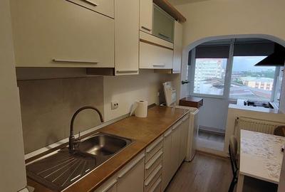 Apartament cu 3 camere în Micro 6 - 16