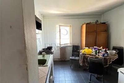 Apartament cu 2 camere semidecomandat în Dâmbovița