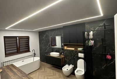 Apartament cu 4 camere decomandat în Central - 3