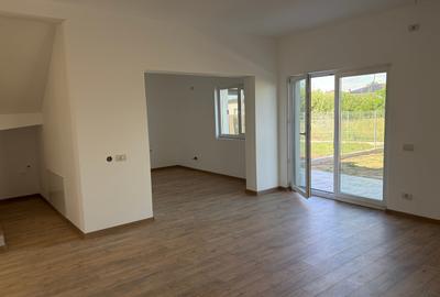 Duplex cu 5 camere cu Canalizare în Ghiroda - 3