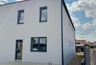Casă cu 3 camere cu Teren 124 Mp în Central