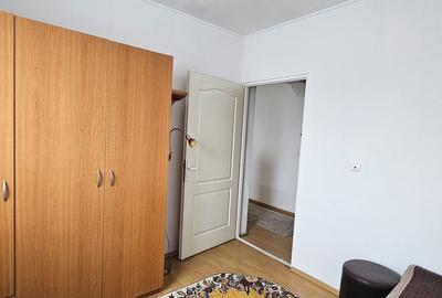 Apartament cu 3 camere decomandat în Hipodrom 4 - 14