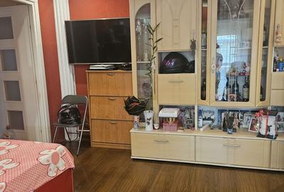 Apartament cu 3 camere nedecomandat în Central - 1