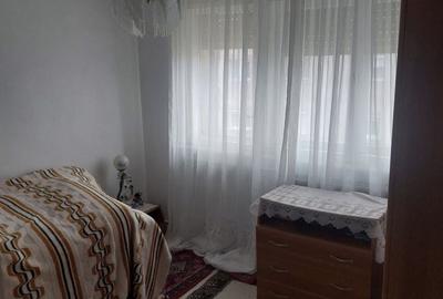 Apartament cu 2 camere semidecomandat în Micro 16