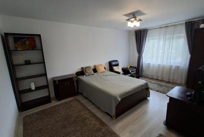 Garsonieră decomandată în Târgu Cucu