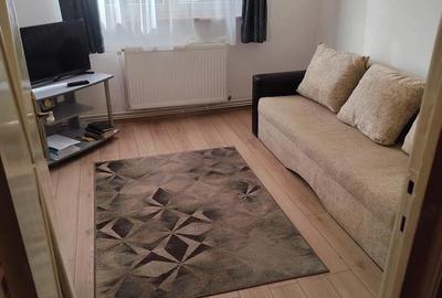 Apartament cu 4 camere decomandat în Central - 2