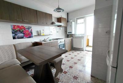 Apartament cu 2 camere decomandat în Astra