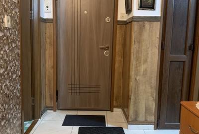 Garsonieră decomandată în Primo