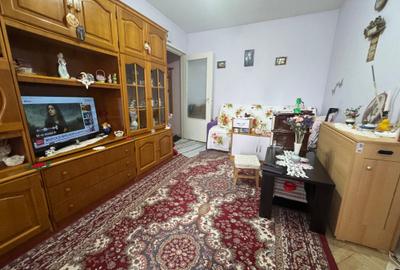 Apartament cu 2 camere nedecomandat în Km 4-5