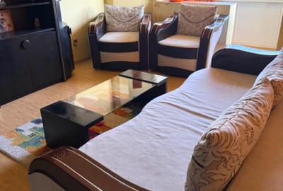 Apartament cu 2 camere decomandat în 1 Mai