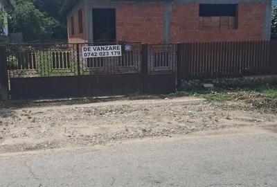 Casă cu 4 camere în Argeșelu - 5